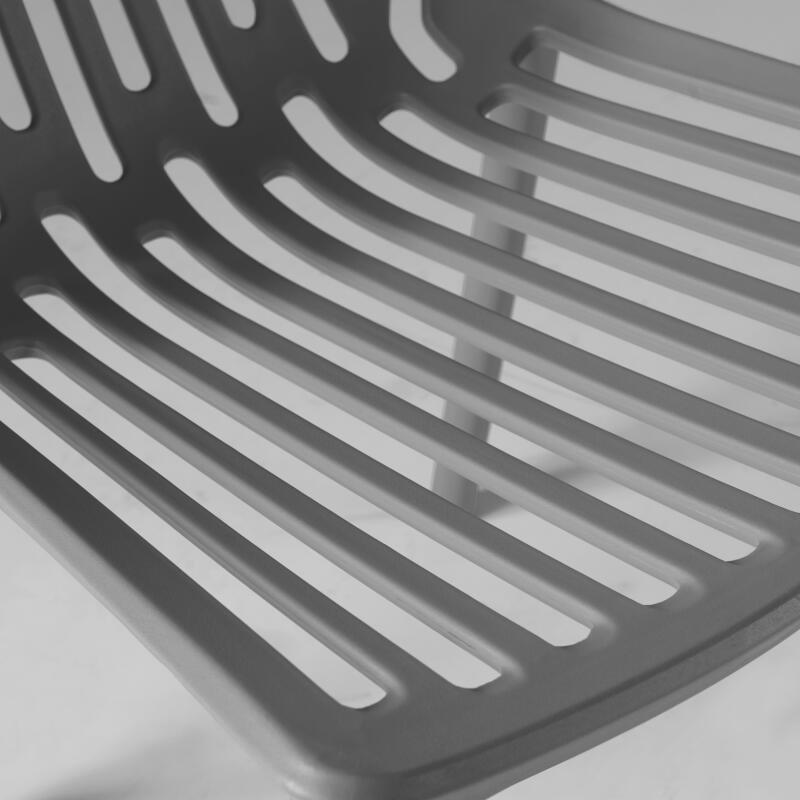 Set von 4 Gartenstühlen aus Kunststoff