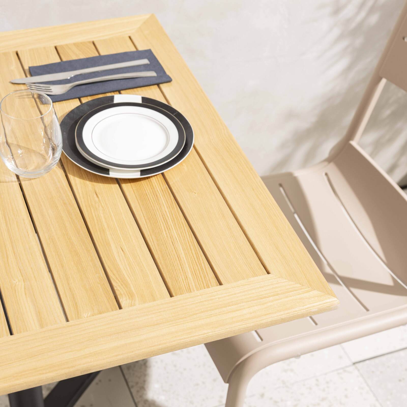 Quadratische Tischplatte 70 x 70 cm aus Holz