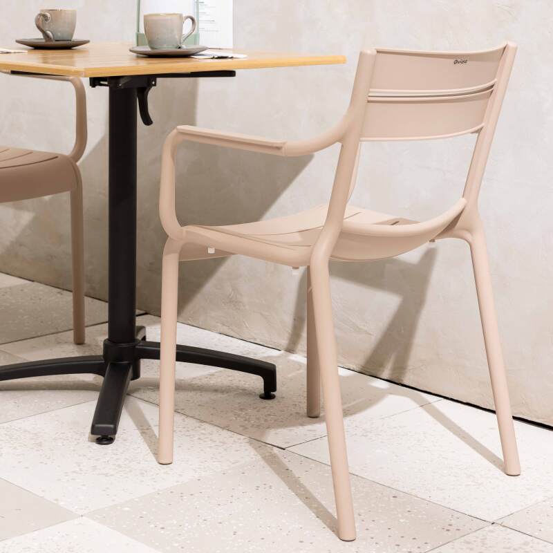 4er-set Terrassenstühlen mit Kunststoffarmlehnen