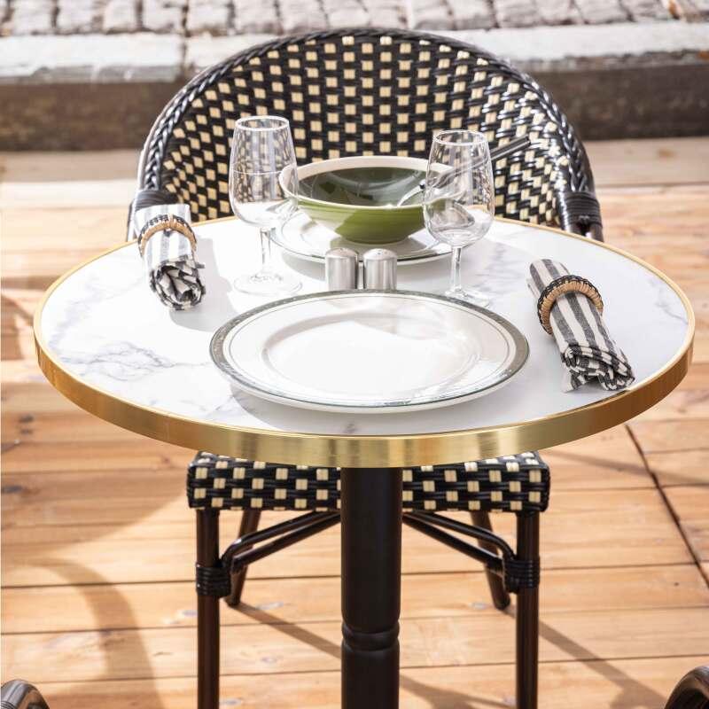 Terrassentisch ⌀60 cm, laminiert und 2 Bistrostühle aus Aluminium und synthetischem Rattan