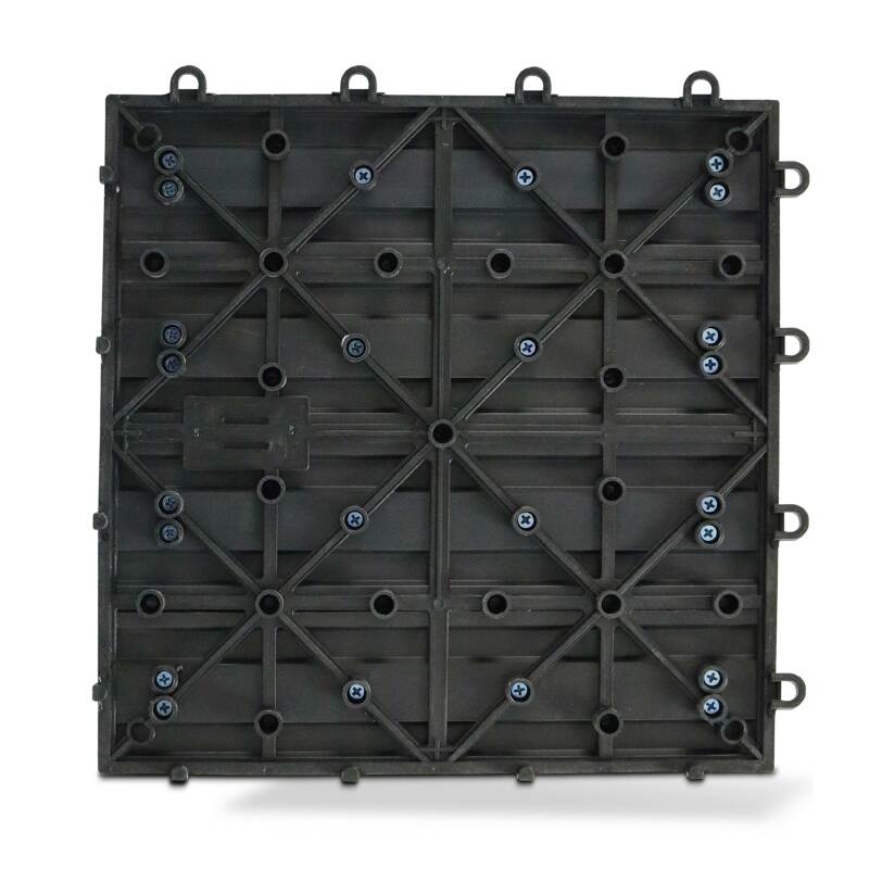 Set von steckbaren Terrassenfliesen aus Verbundholz