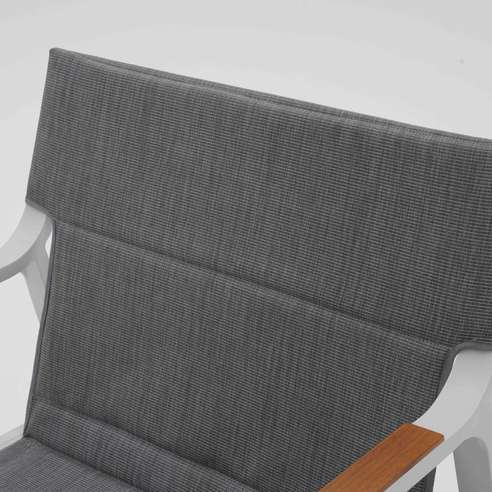 4-Sitzer-Gartenmöbel aus Aluminium mit 1 Sofa, 2 Sesseln und Couchtisch