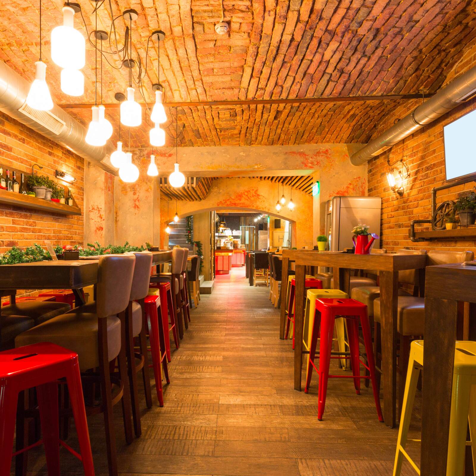 Gartenhocker aus glänzendem Metall (43 x 43 x 76)