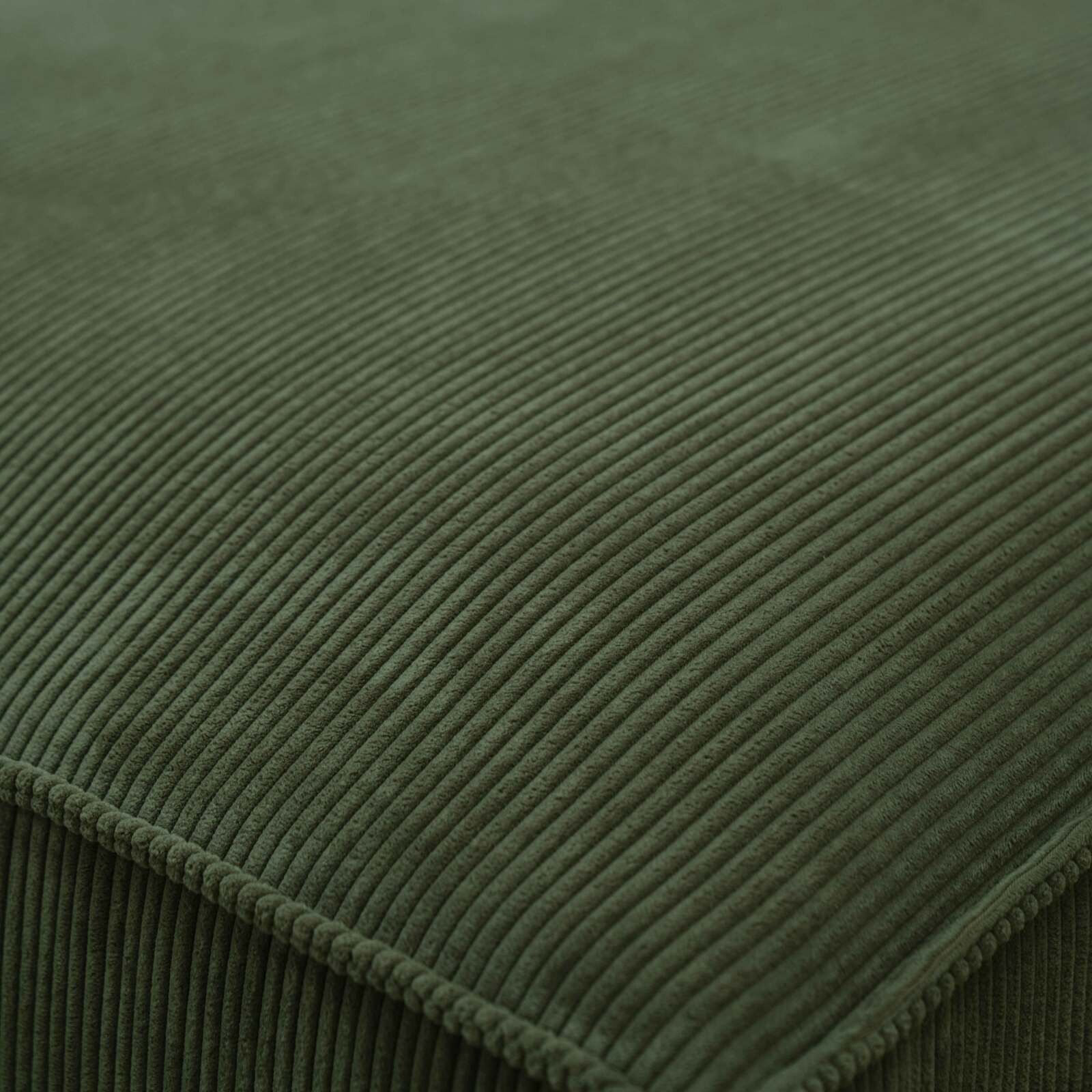 Sofa mit gerader Chaiselongue aus Stoff für 3 Plätze Sofa mit gerader Chaiselongue aus Stoff für 3 Plätze