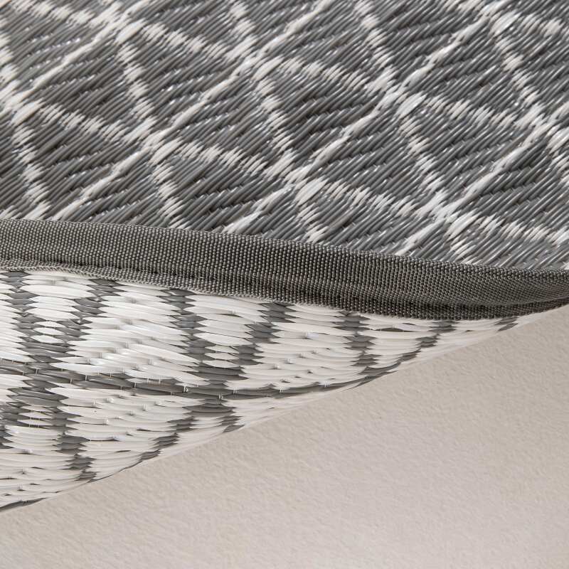 Rechteckiger Outdoor-Teppich mit doppelseitigem Muster aus Polypropylen 