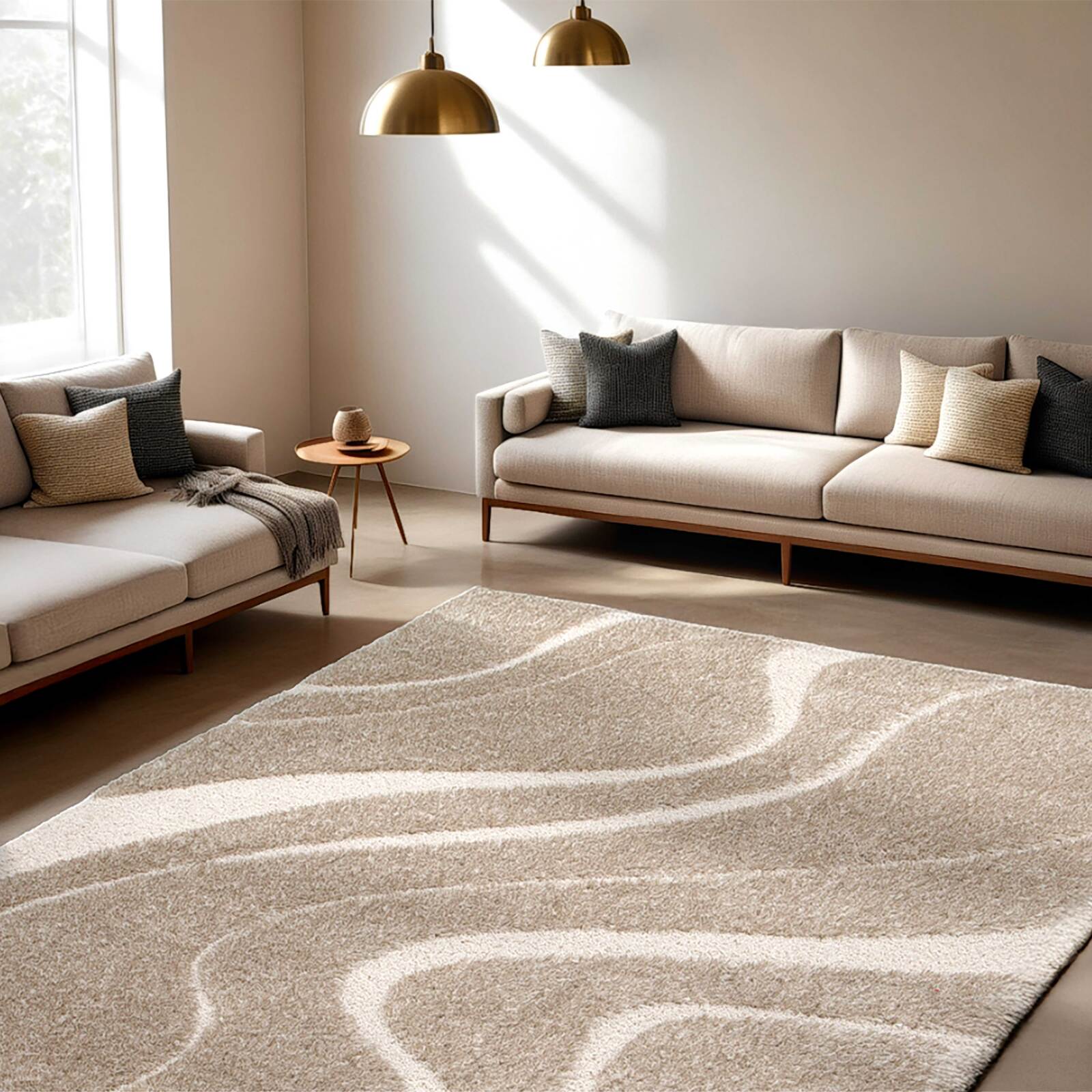 Rechteckiger Hochflorteppich aus recyceltem Polyester mit geometrischem Muster und langem Flor