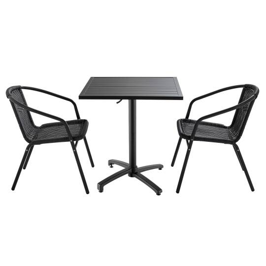 Quadratischer Gartentisch 70 x 70 cm und 2 Stühle mit Armlehnen aus Aluminium und geflochtenem Harz