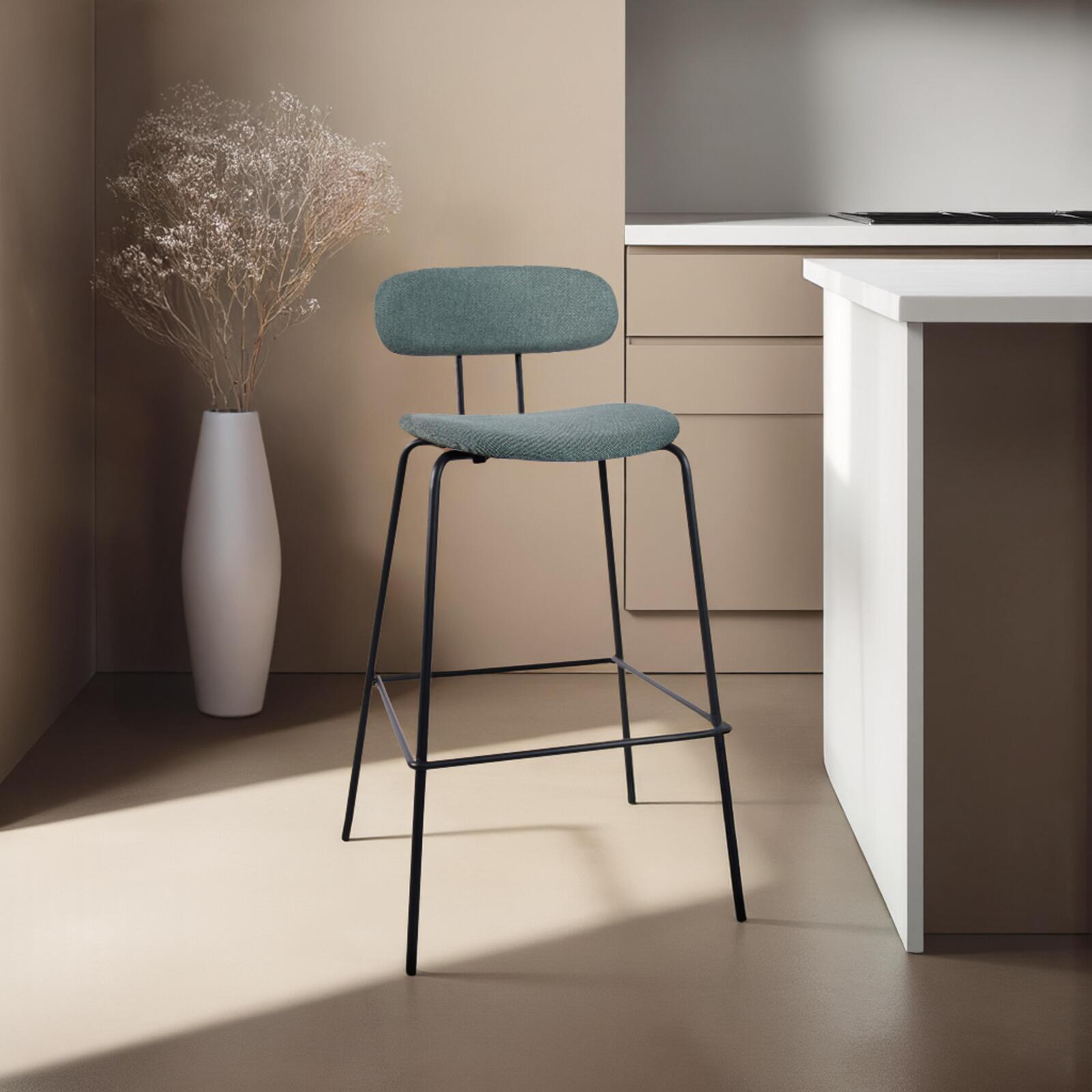 Set mit 2 Hochstühlen aus Stahl und Holz Set mit 2 Hochstühlen aus Stahl und Holz