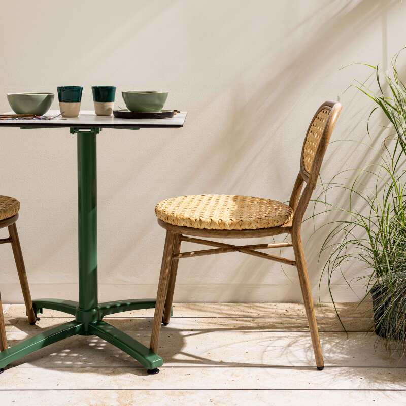 Terrassenstuhl aus Aluminium und synthetischem Rattan