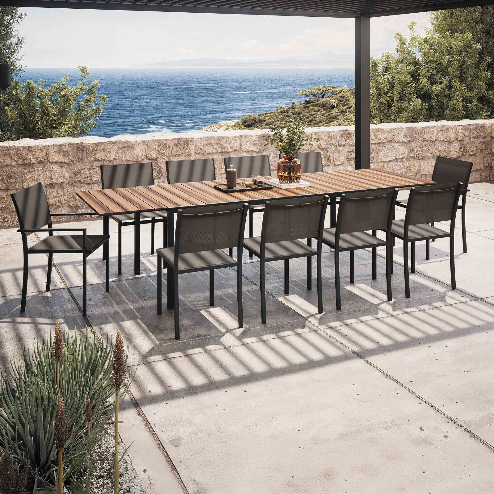 Rechteckiger ausziehbarer Gartentisch mit 8 Stühlen und 2 Stühlen mit Armlehnen 