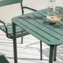Quadratischer Terrassentisch 70 x 70 cm und 2 Stühle mit Aluminium-Armlehnen