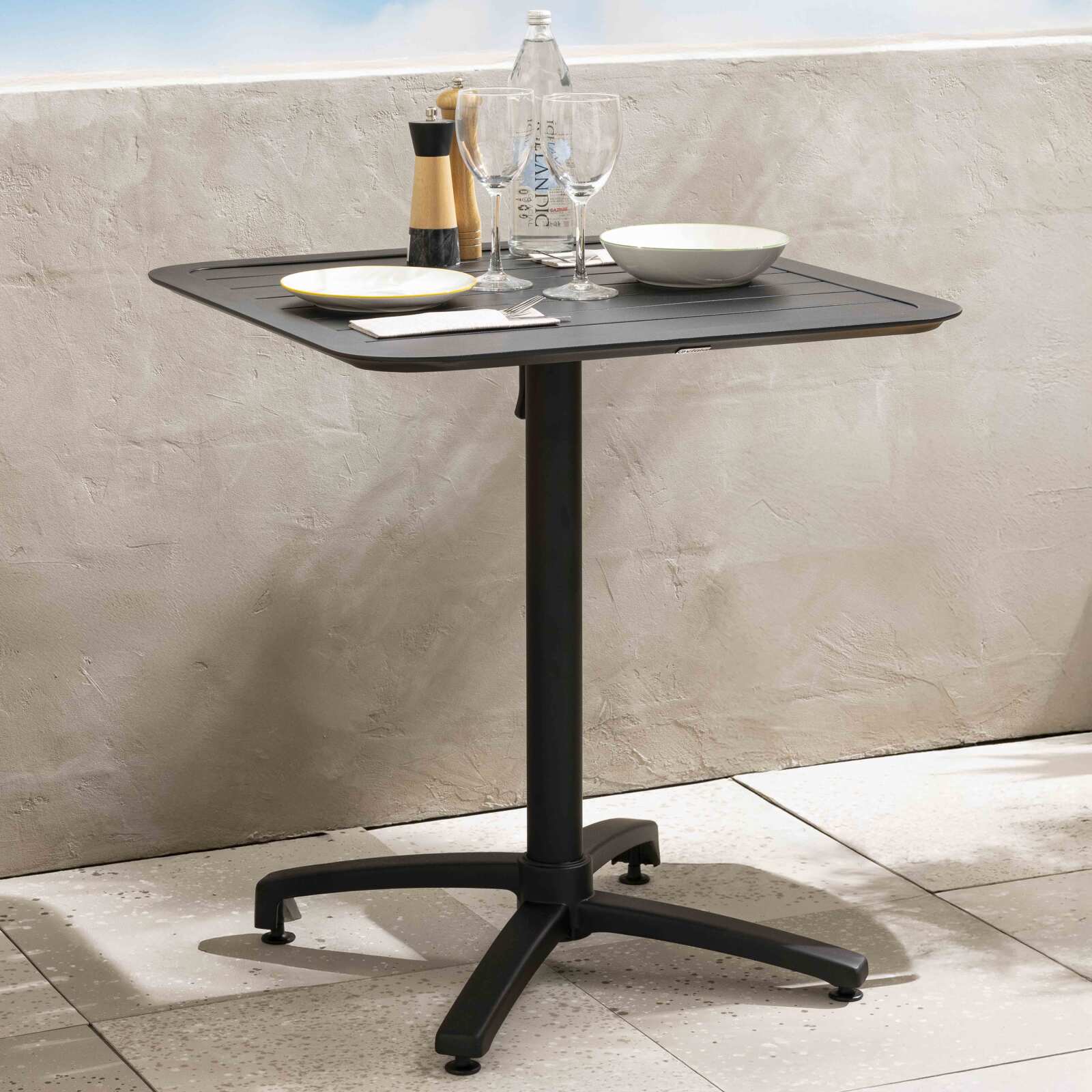 Quadratischer Terrassentischplatte 60 x 60 cm aus Aluminium Quadratischer Terrassentischplatte 60 x 60 cm aus Aluminium