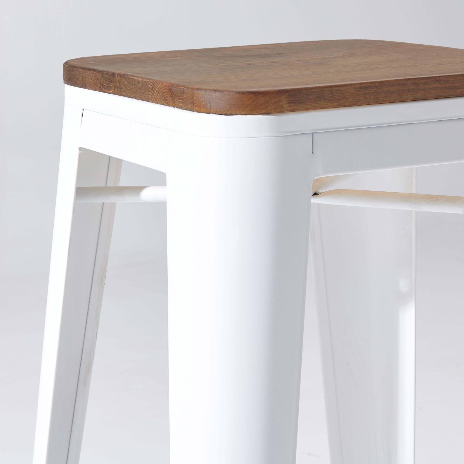 Set aus 4 Barhockern aus mattem Holz (43 x 43 x 76 cm)