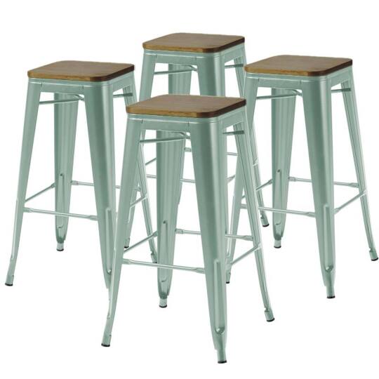Set aus 4 Barhockern aus mattem Holz (43 x 43 x 76 cm)