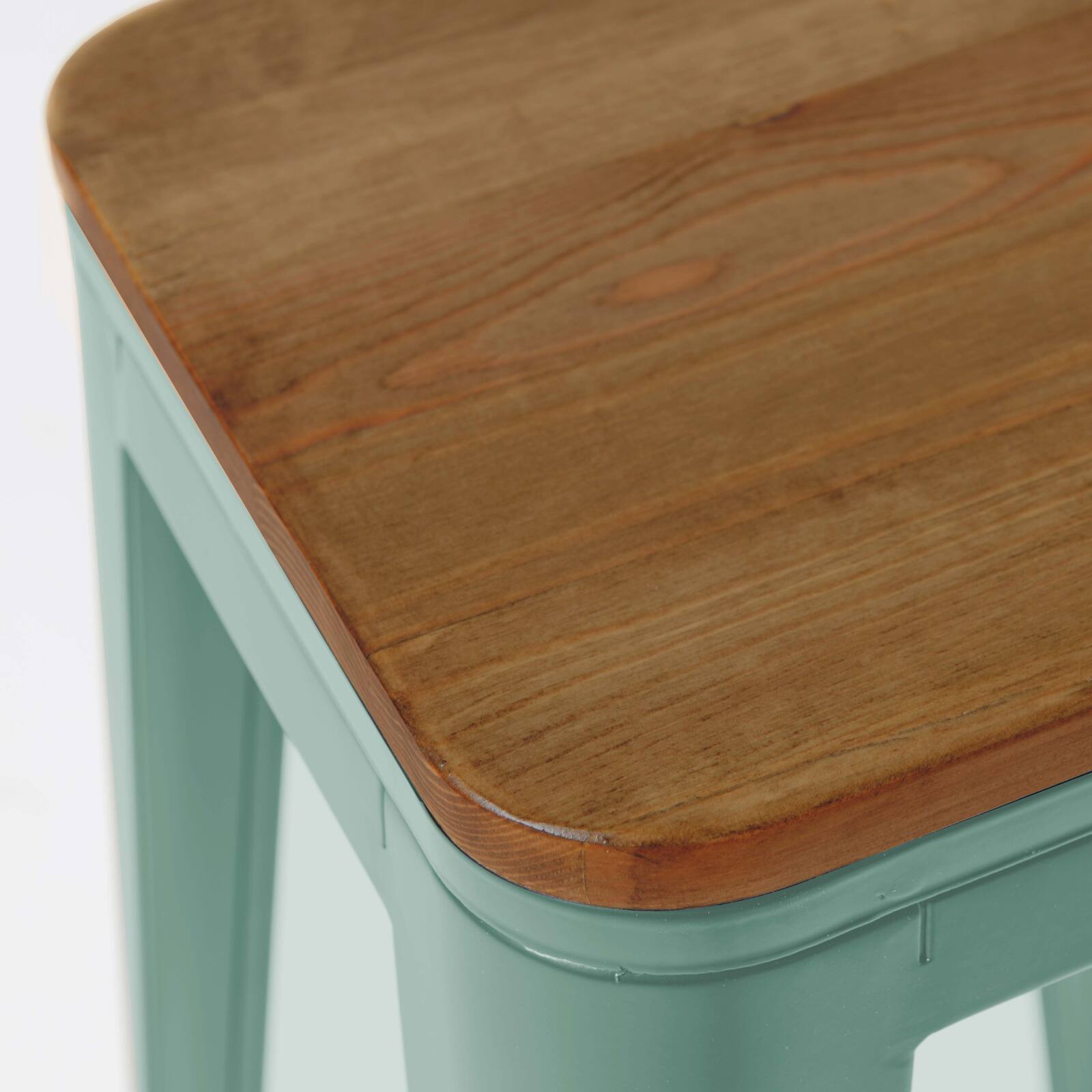 Set aus 4 Barhockern aus mattem Holz (43 x 43 x 76 cm)