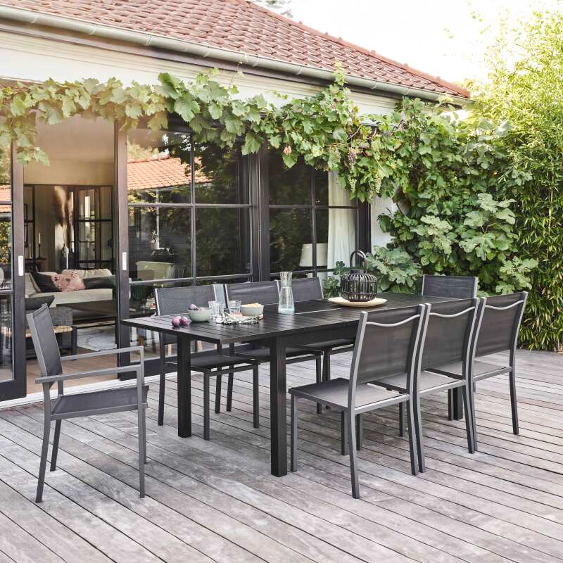 Rechteckiger, erweiterbarer Gartentisch (174/238 x 100 x 74 cm) aus schwarzem Aluminium