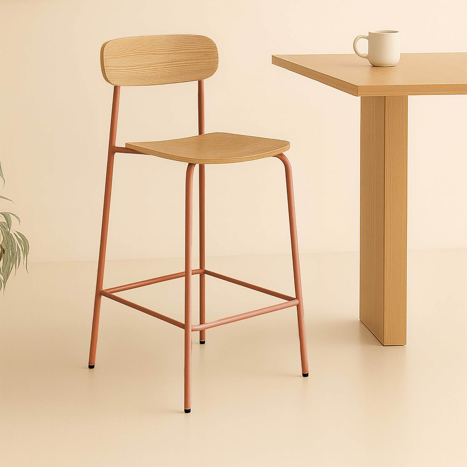 Set mit 2 Hochstühlen aus Metall und Holz