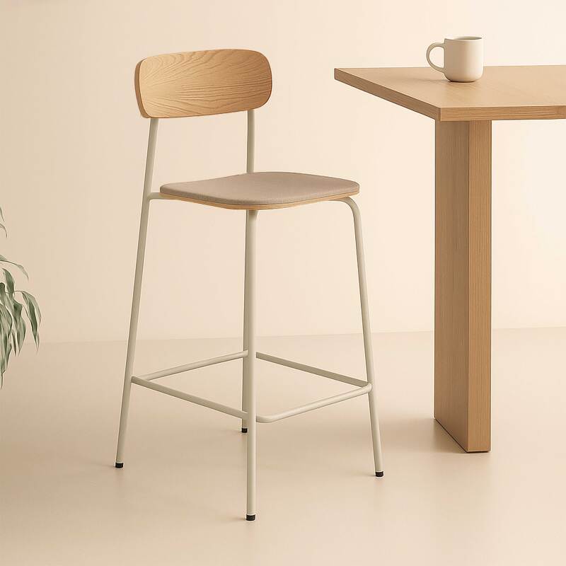 Set mit 2 Hochstühlen aus Metall, Holz und Stoff