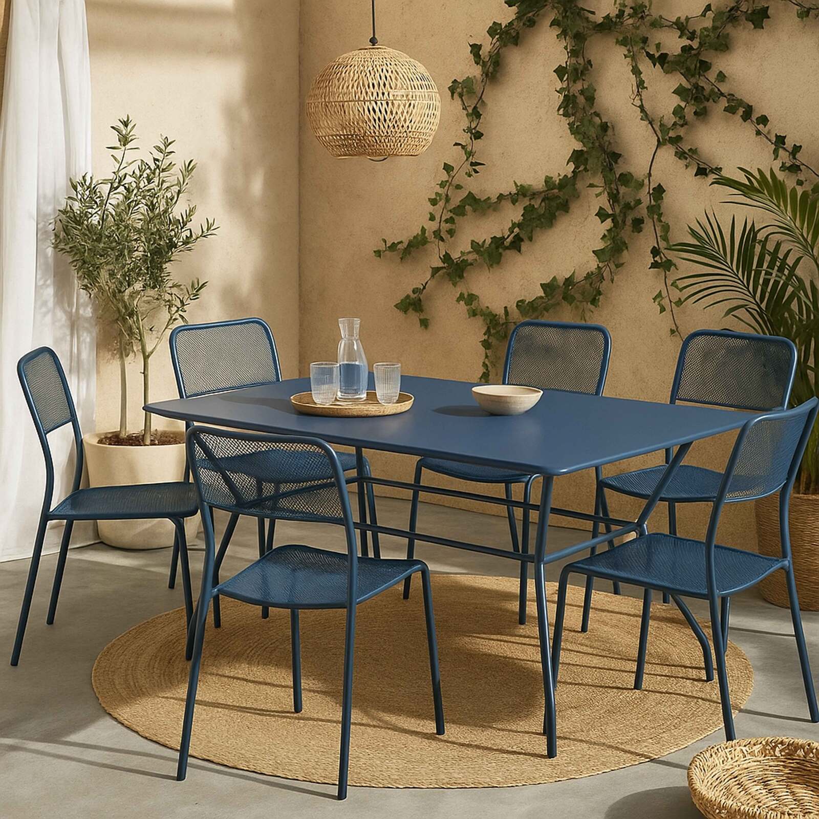 Gartentisch aus Metall, 140x80 cm, und 6 Stühle