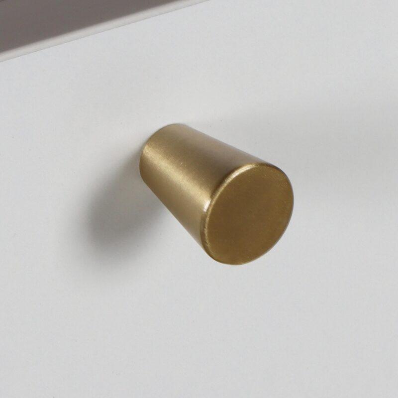 Büfett skandinavisch in heller Holzoptik, 2 Türen, 3 Schubladen, 150 cm (4/6)