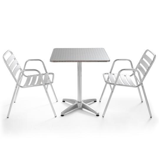 Quadratischer Bistrot-Gartentisch aus Aluminium mit einer Größe von 70 x 70 cm und 2 Stühlen mit Armlehnen