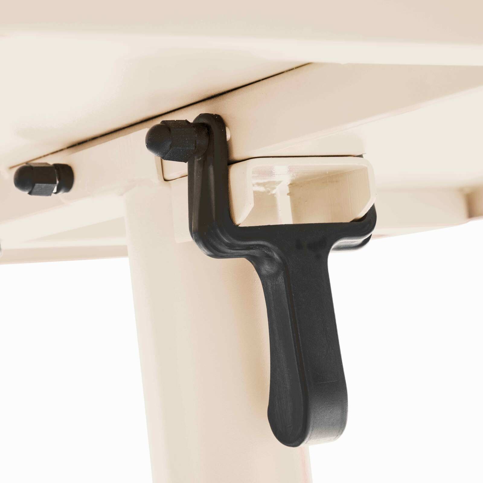 Gartentisch im Bistro-Stil, quadratisch, neigbar, aus Metall, 70x70 cm, und 2 Stühle 