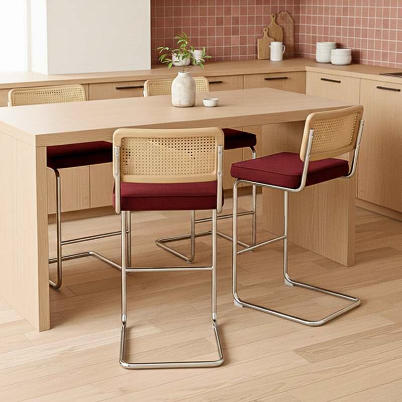 Barstühle aus Samt und Metall mit Rückenlehne im Rohrgeflecht-Stil - 2er-Set