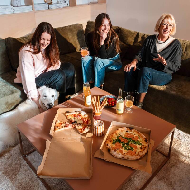 Couchtisch quadratisch, aus Metall, 90x90 cm