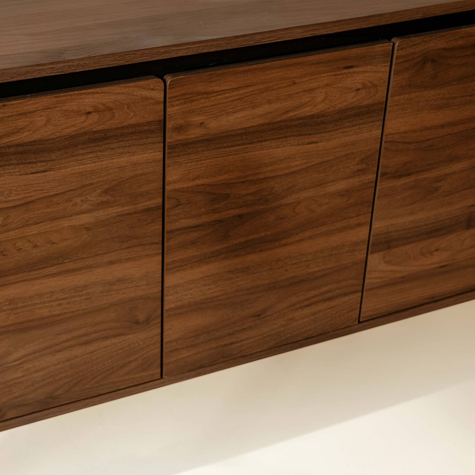 Sideboard in Holzoptik, 3 Türen, 160 cm