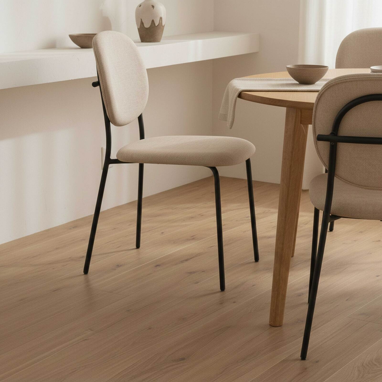 Stühle aus Stoff und Metall - 2er-Set