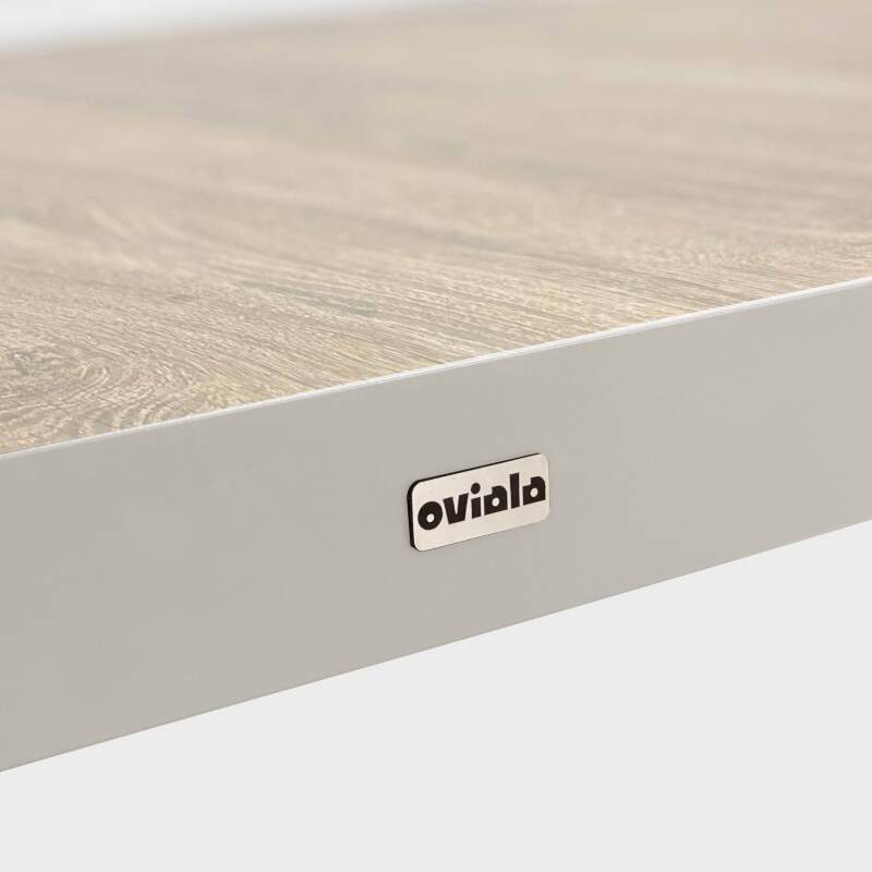 Gartentisch aus Aluminium und Keramik mit Holzoptik, 201 x 100 cm, und 10 Stühle aus Textilene stapelbar (5/8)