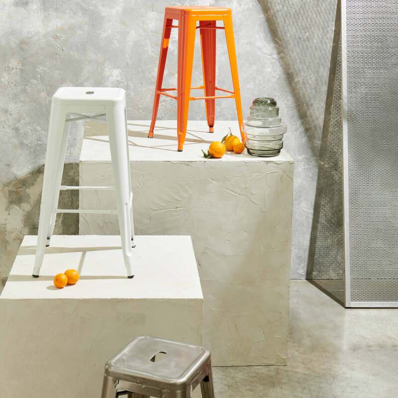 Gartenbarhocker aus mattem Metall (43 x 43 x 76 cm) (6/7)