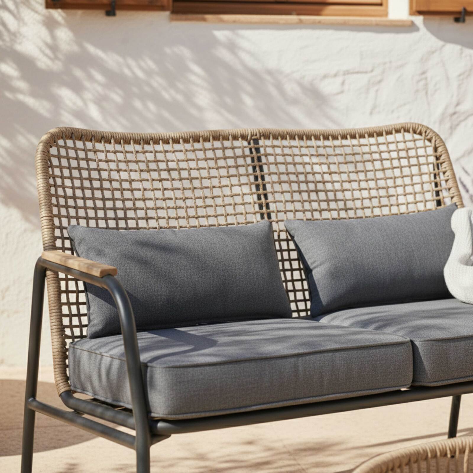 4-Sitzer-Rattan-Gartenmöbel mit Sofa, 2 Sesseln und Couchtisch