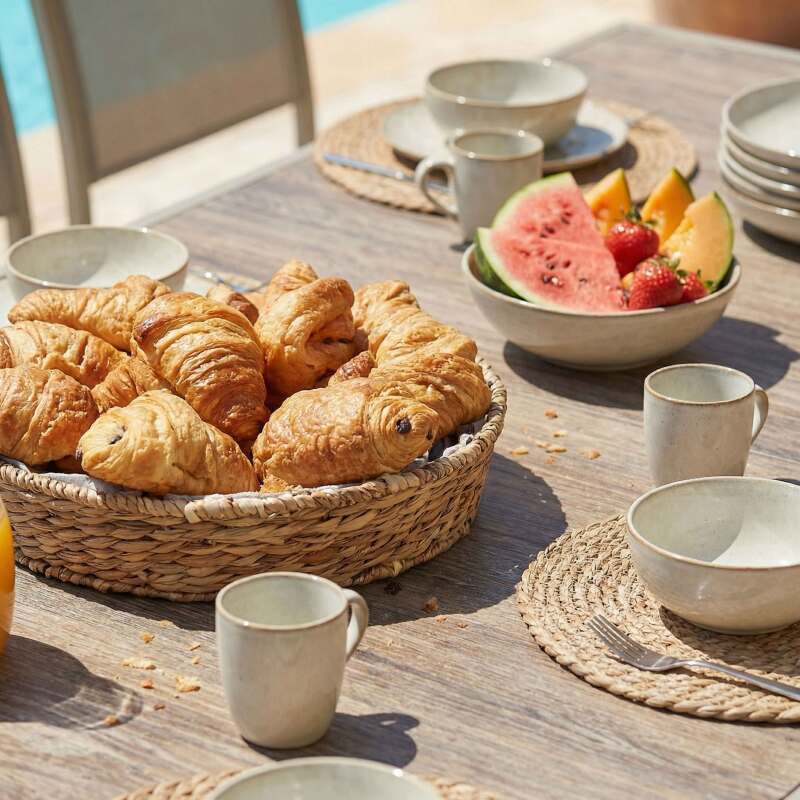 Gartentisch aus Aluminium und Keramik mit Holzoptik, 206x100 cm, und 10 Stühle aus Textilen (3/8)