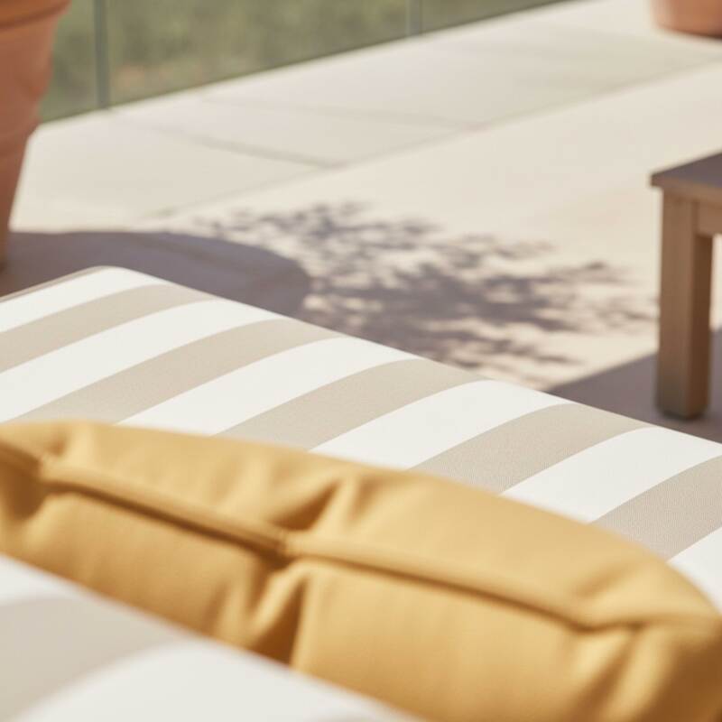 Modulare Gartenmöbel für 2 Personen bestehend aus 2 Sesseln im gestreiften Design (3/8)