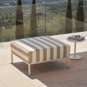 Sitzsack im gestreiften Design für ein modulares Outdoor-Sofa
