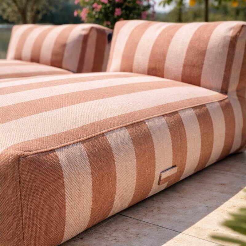 Modulare Gartenmöbel für 2 Personen bestehend aus 2 gestreiften Chaiselongues  (2/6)