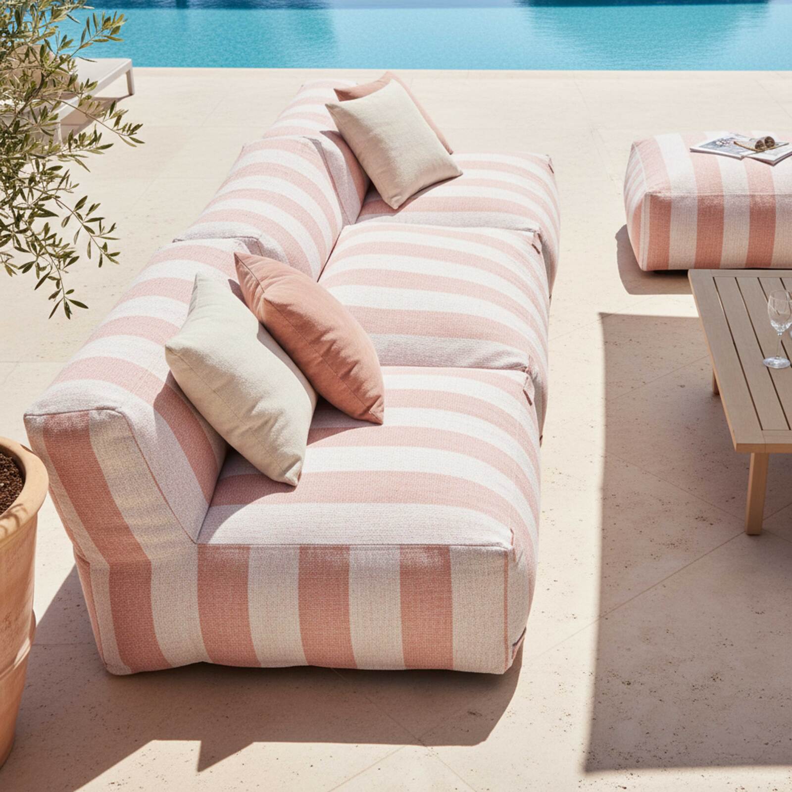 Modulare Gartenmöbel, gestreift für 4 Personen bestehend aus 3 Sesseln und 1 Sitzsack