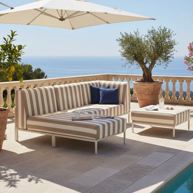 Modulare Gartenmöbel für 4 Personen bestehend aus 1 Sessel, 1 Ecksessel, 1 Chaiselongue und 1 Sitzsack im gestreiften Design (5/7)