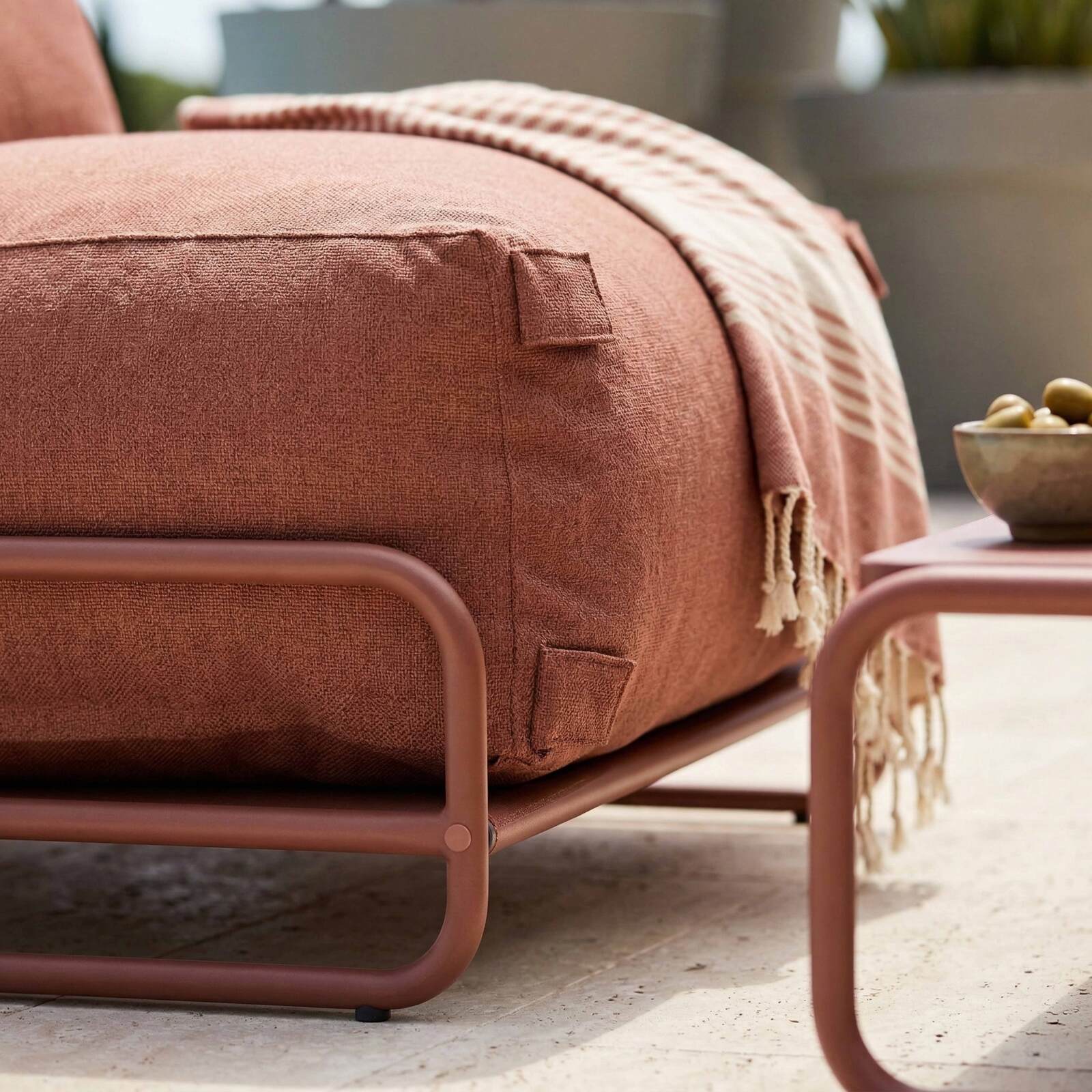 Sessel für modulare Outdoor-Sofa mit Gestell