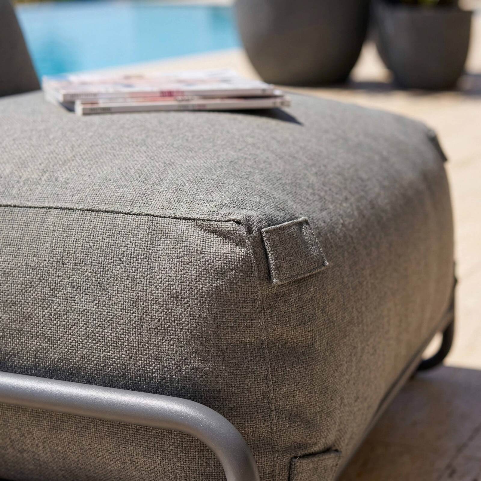Sessel für modulare Outdoor-Sofa mit Gestell