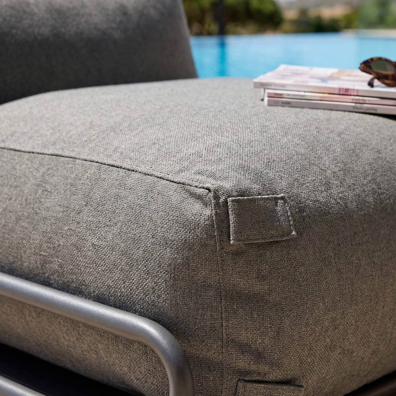 Sessel für modulare Outdoor-Sofa mit Gestell