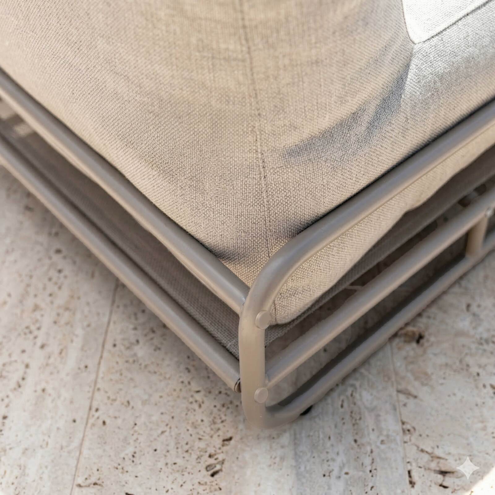 Chaiselongue für modulare Gartenmöbel mit Gestell