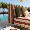 Sessel im gestreiften Design für ein modulares Outdoor-Sofa
