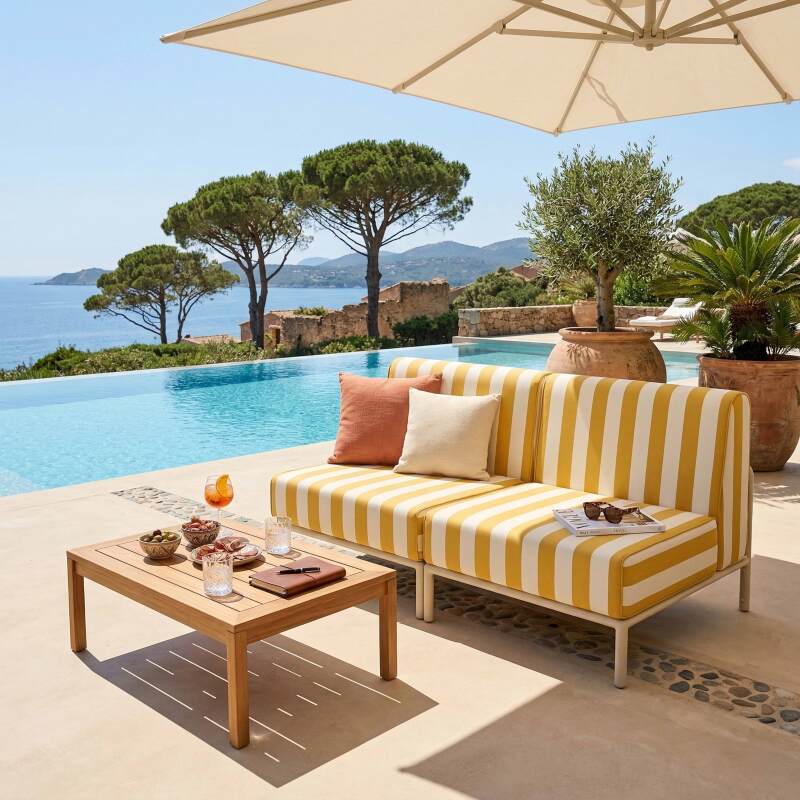 Modulare Gartenmöbel für 2 Personen bestehend aus 2 Sesseln im gestreiften Design
