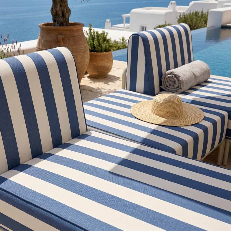 Modulare Gartenmöbel für 2 Personen bestehend aus 2 Chaiselongues und 1 Sitzsack im gestreiften Design (2/6)