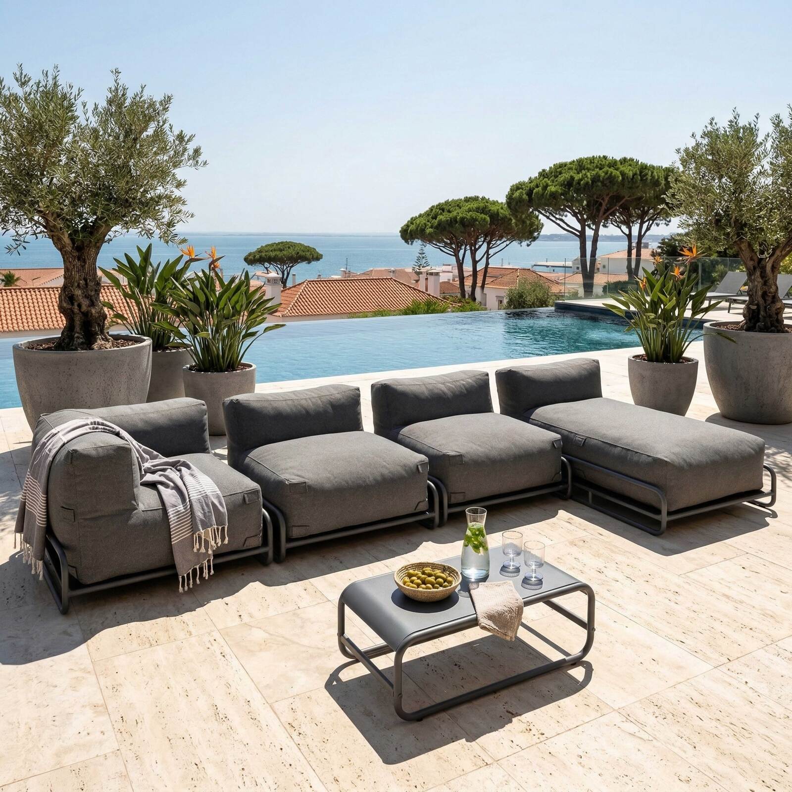 Modulare Gartenmöbel für 5 Personen mit Gestell, 2 Sesseln, 1 Ecksessel, 1 Chaiselongue, 1 Pouf und Couchtisch