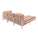 Modulare Gartenmöbel für 4 Personen bestehend aus 1 Sessel, 1 Ecksessel, 1 Chaiselongue und 1 Sitzsack im gestreiften Design