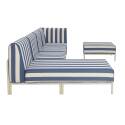 Modulare Gartenmöbel für 5 Personen bestehend aus 2 Sesseln, 1 Ecksessel, 1 Chaiselongue und 1 Sitzsack im gestreiften Design
