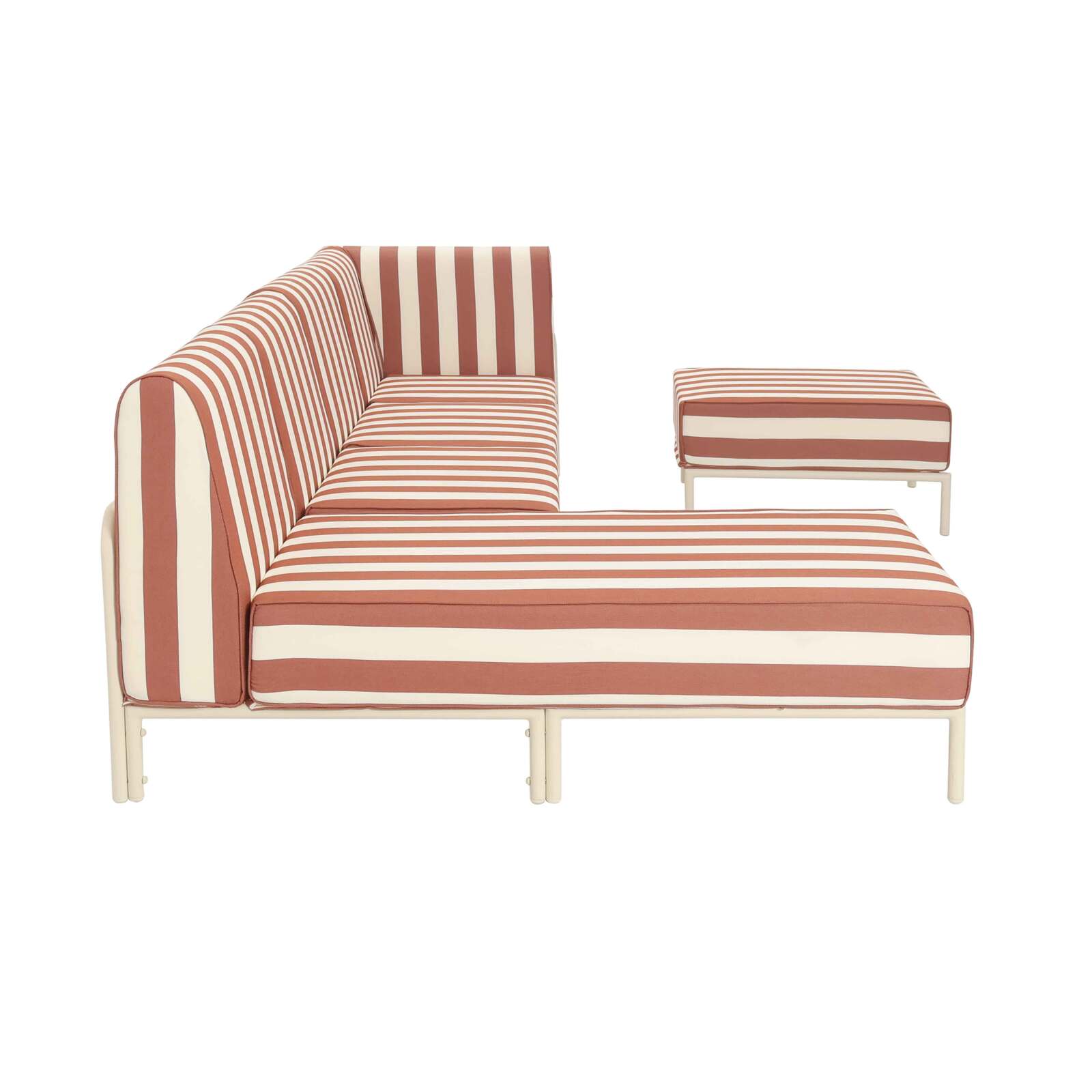 Modulare Gartenmöbel für 5 Personen bestehend aus 2 Sesseln, 1 Ecksessel, 1 Chaiselongue und 1 Sitzsack im gestreiften Design